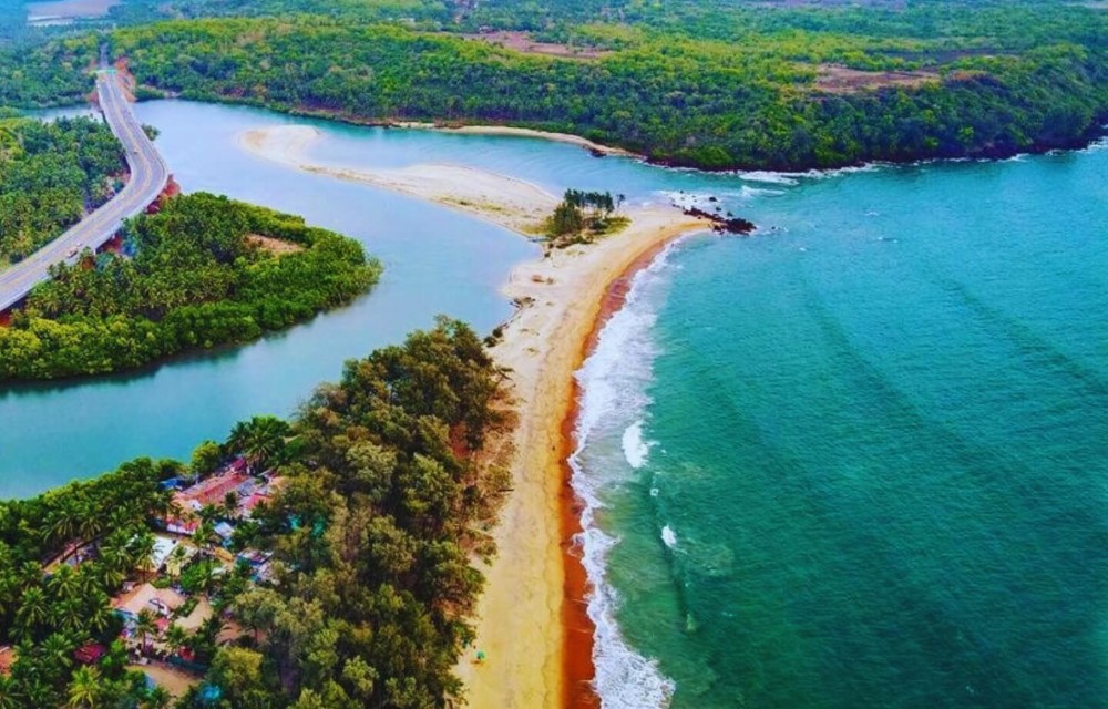 Hilias Retreat Attraction Pictures